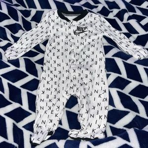 Nike Sleep&' Play for Baby Boy